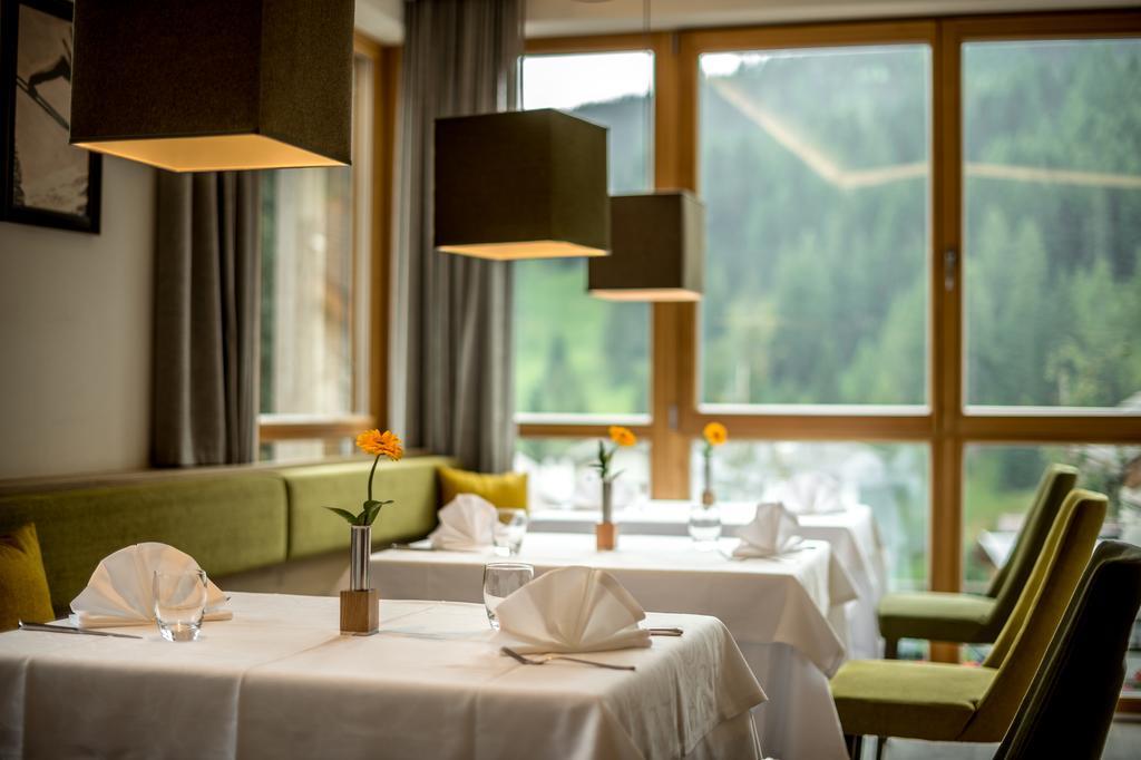 Hotel Diamant Сан-Кассіано Екстер'єр фото